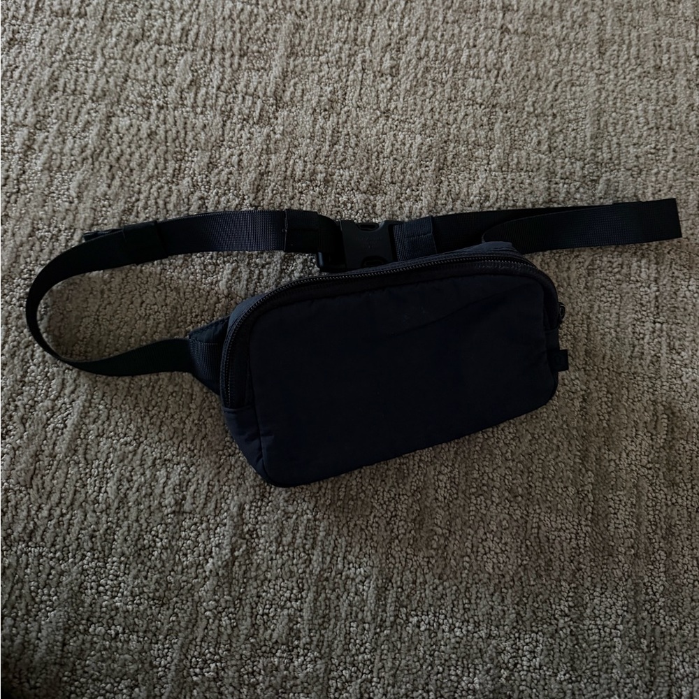 Lululemon Belt Bag Black